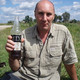 Jonas, 65 (5 , 0 )